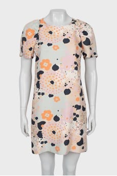 Silk dress with short sleeves