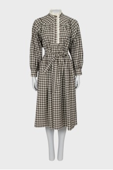 Plaid dress with long sleeves