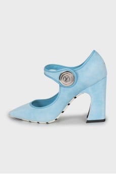 Blue suede heeled shoes