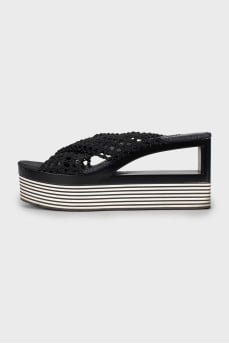 Platform slippers with braiding