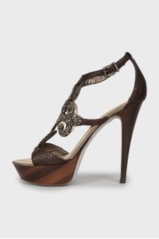 Leather sandals decorated with rhinestones