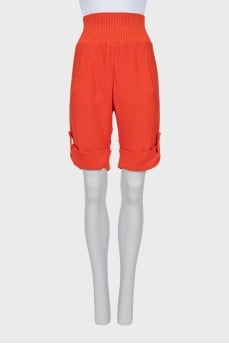 Orange shorts with pockets