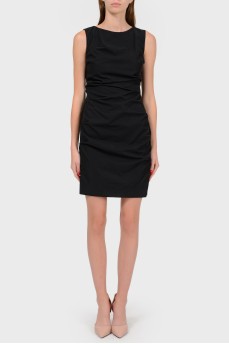 Dress with cross pleats