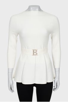 Fitted white blouse