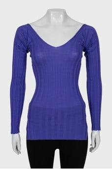 Fitted top with slits