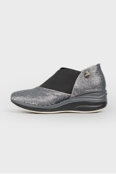 Sneakers in sequins