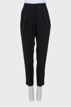 Trousers with contrasting waistband