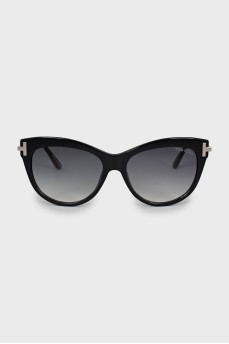 Sunglasses with silver elements