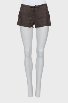 Low rise short shorts