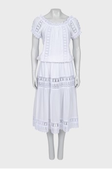 Fitted White Dress with Lace