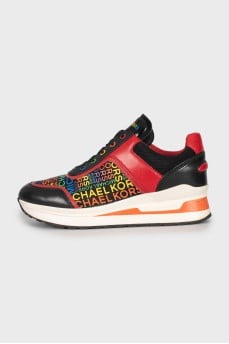 Sneakers with colorful print