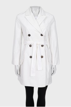 Cropped white double-breasted trench coat