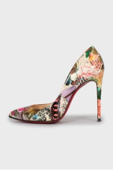 Patent leather shoes with print