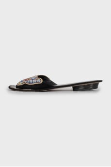 Suede flip flops with rhinestones