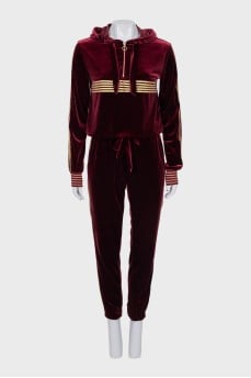 Tracksuit with golden stripes