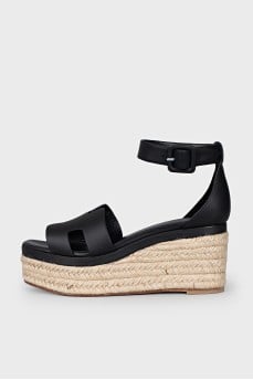 Elda sandals