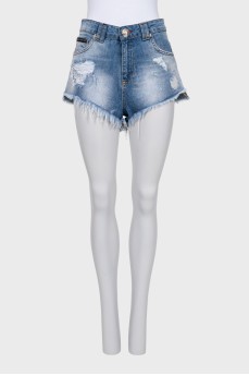 Denim shorts with decorated pocket