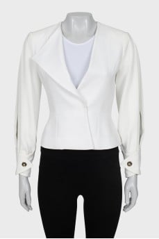 Fitted jacket with button and tag
