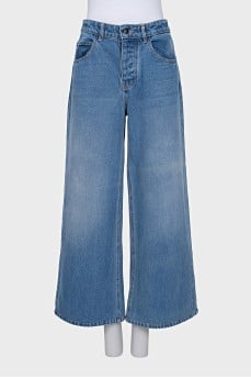 Wide leg distressed jeans