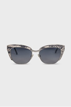 Sunglasses with leather elements