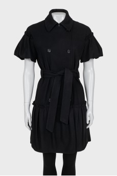 Short sleeve fitted coat