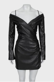 Dress with buttons on the side