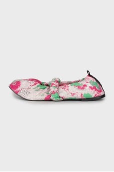 Soft ballet flats in floral print