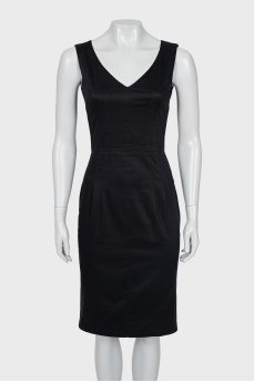 Black Sleeveless Sheath Dress