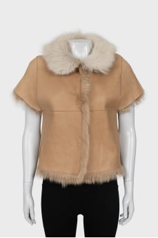 Leather jacket with short sleeves