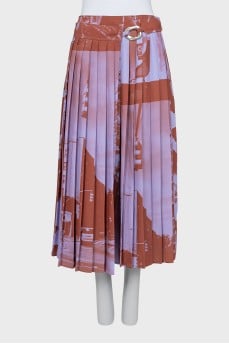 Pleated skirt with belt