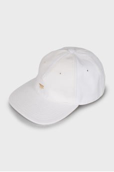 Cap decorated with a brand logo with a tag