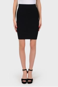Black skirt with back zip