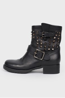 Leather boots with metal spikes
