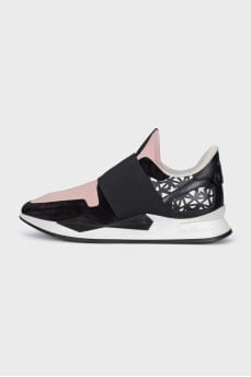 Sneakers with relief decor