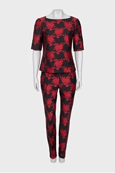Top and pants suit
