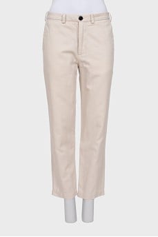 Cropped trousers with a mid-rise