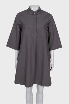 Loose fit dress with patch pockets
