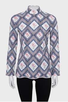 Straight cut blouse with a stand-up collar