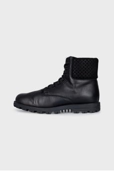 Men's leather boots with fur trim inside