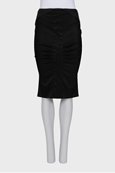Black pleated skirt