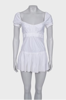 White mini dress with puff sleeves