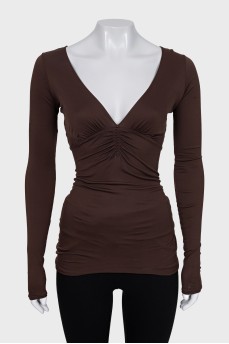 Brown pullover with relief pattern