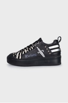 Leather sneakers with embroidered logo