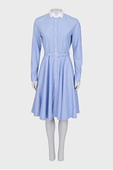 Fitted dress with buttoned waist