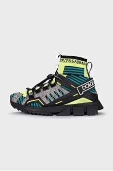 Multicolored sneakers with small print