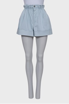 Shorts with frill and patch pockets