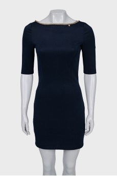 Blue dress with chain