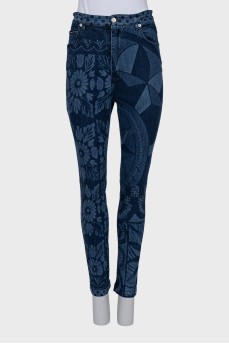 Джинсы tapered fit в принт