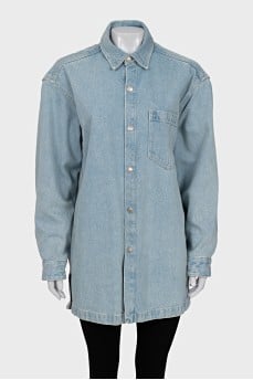 Loose denim jacket with buttons