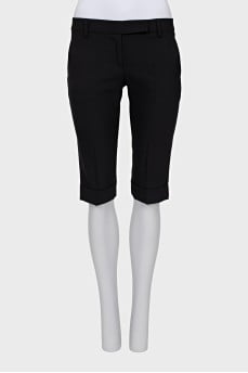 Black skinny shorts